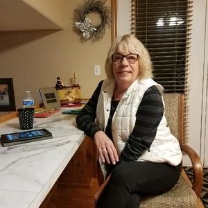 Meet your Posher, Ami